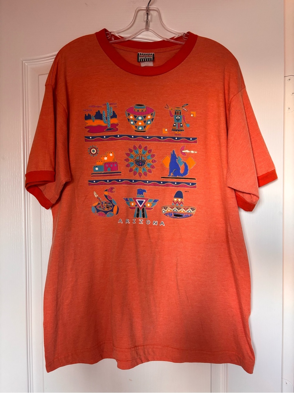 Foot Locker Vntg Arizona native tourist Orange Crew Neck Short Sleeve Tee medium